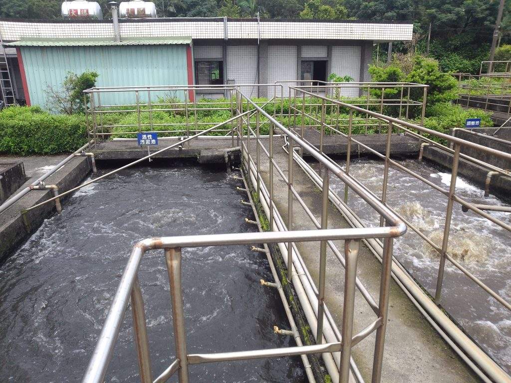 烏魯木齊消泡劑-新疆烏魯木齊陳先生污泥池有機(jī)硅消泡劑使用案例